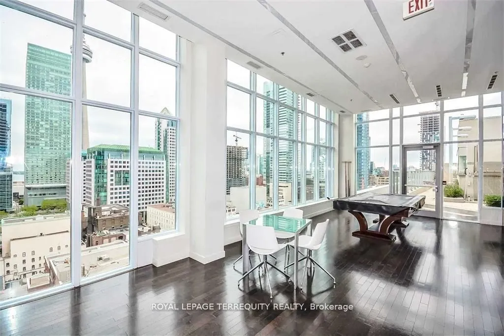 126 Simcoe Street #505