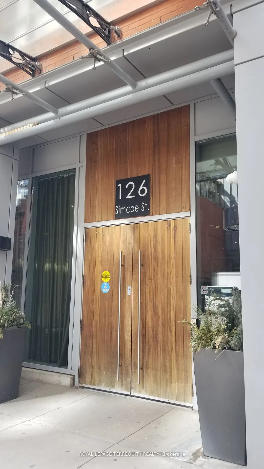 126 Simcoe Street #505