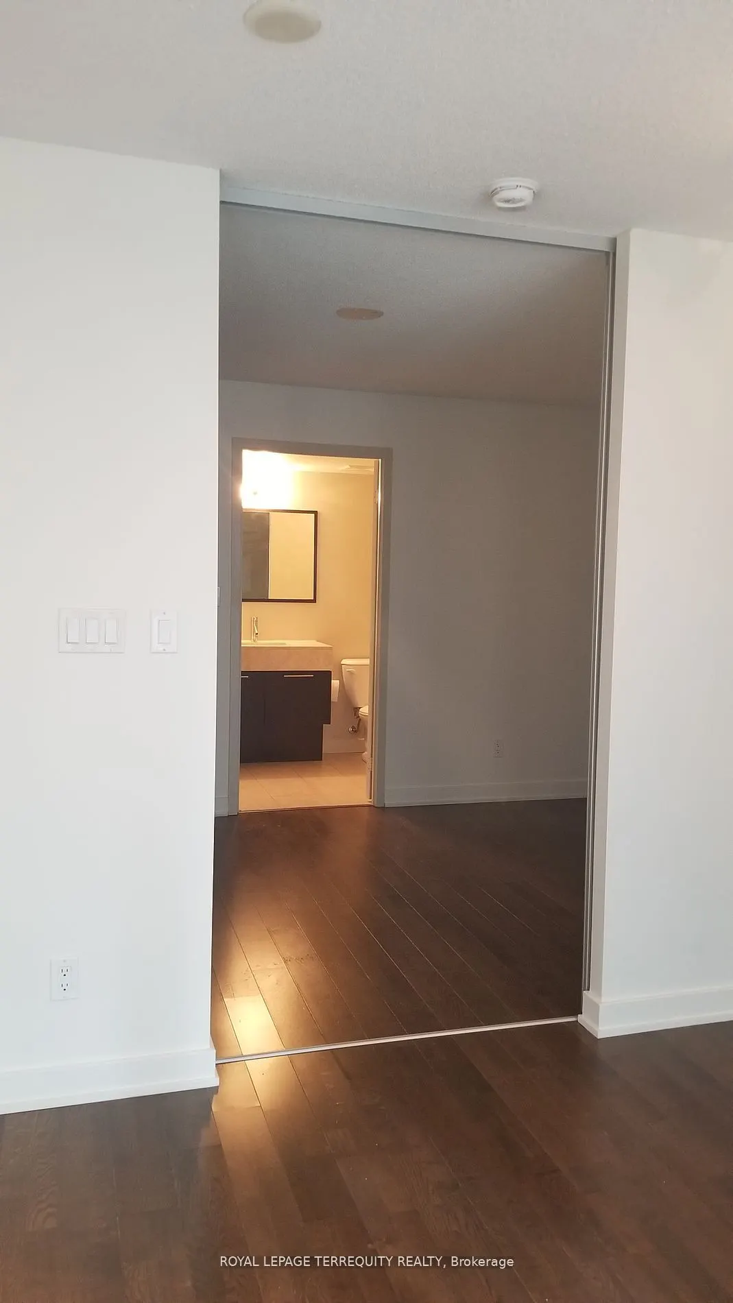 126 Simcoe Street #505