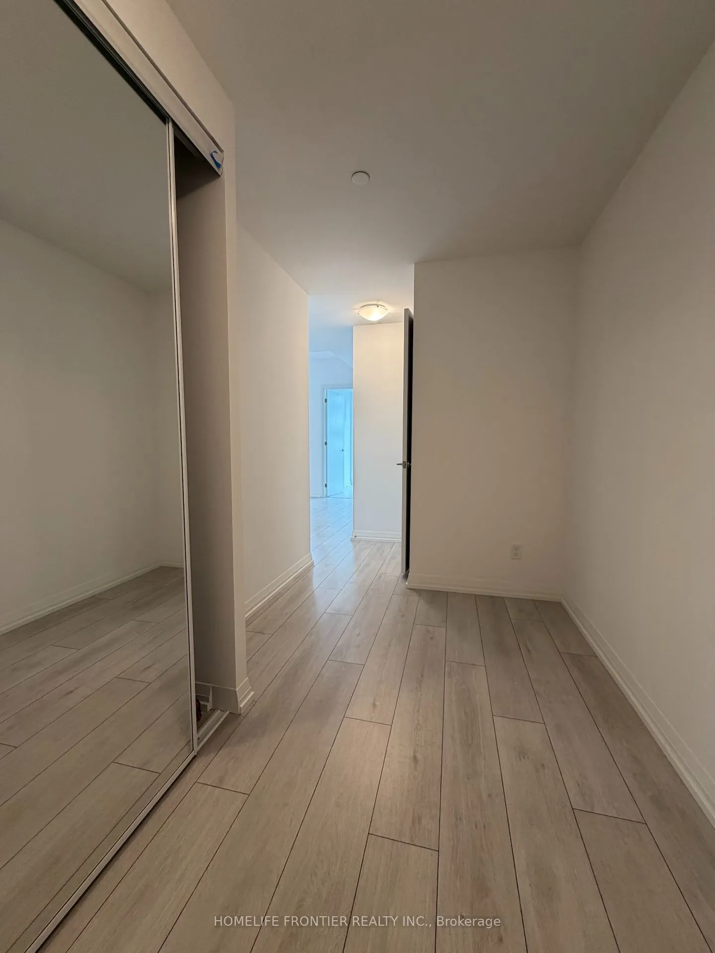 400 King Street W #3008