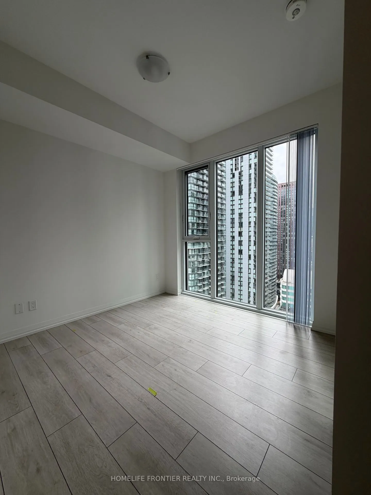 400 King Street W #3008