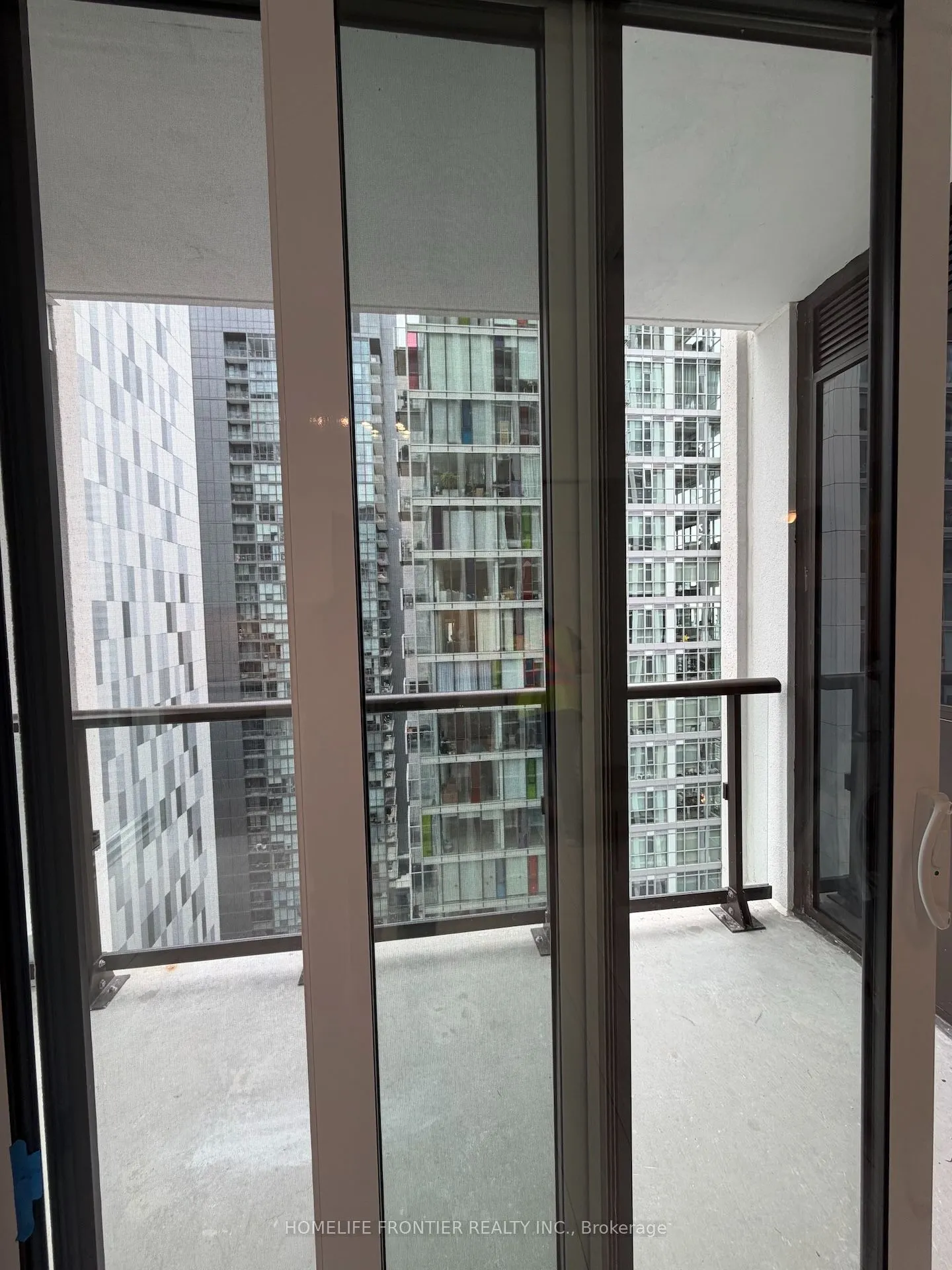 400 King Street W #3008