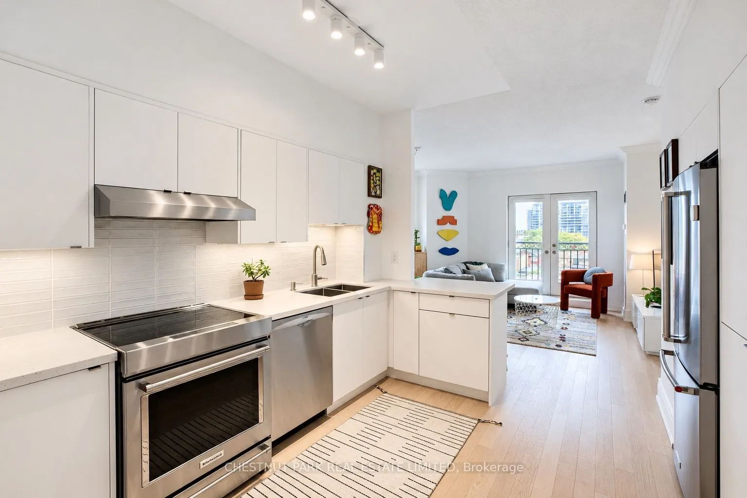 115 Richmond Street E #609
