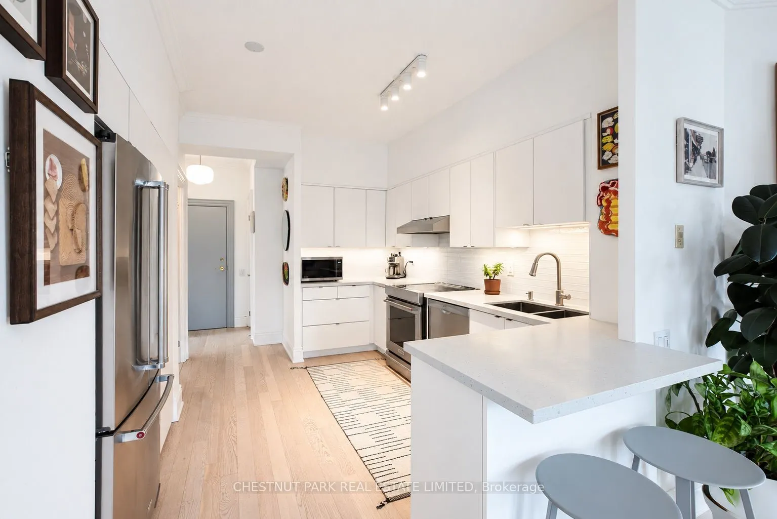 115 Richmond Street E #609