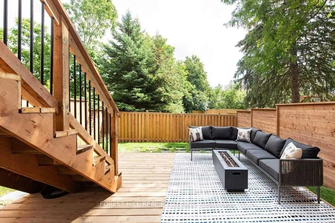 433B Deloraine Avenue