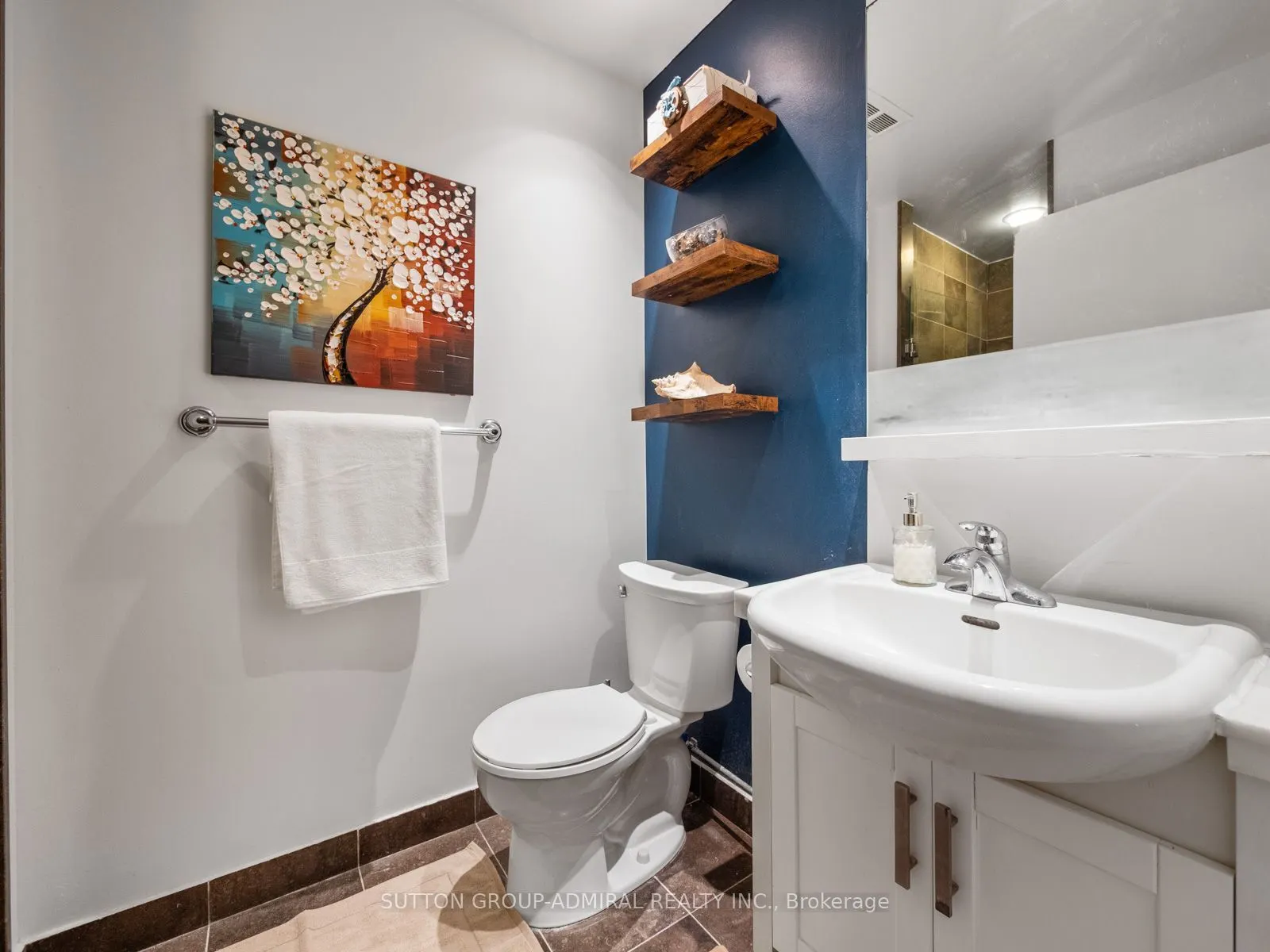 218 Queens Quay Boulevard W #2103