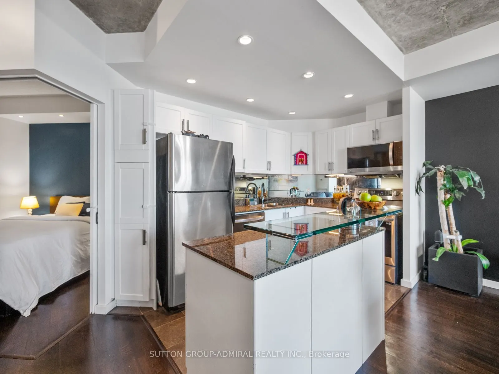 218 Queens Quay Boulevard W #2103