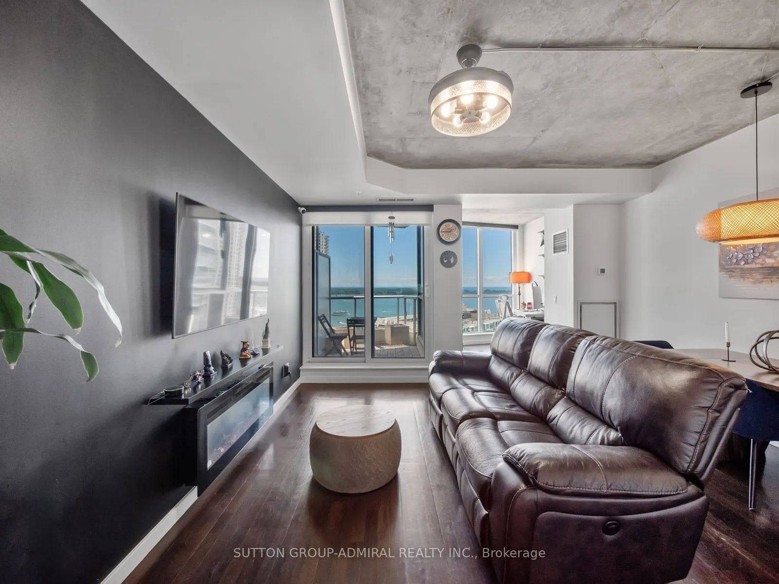 218 Queens Quay Boulevard W #2103