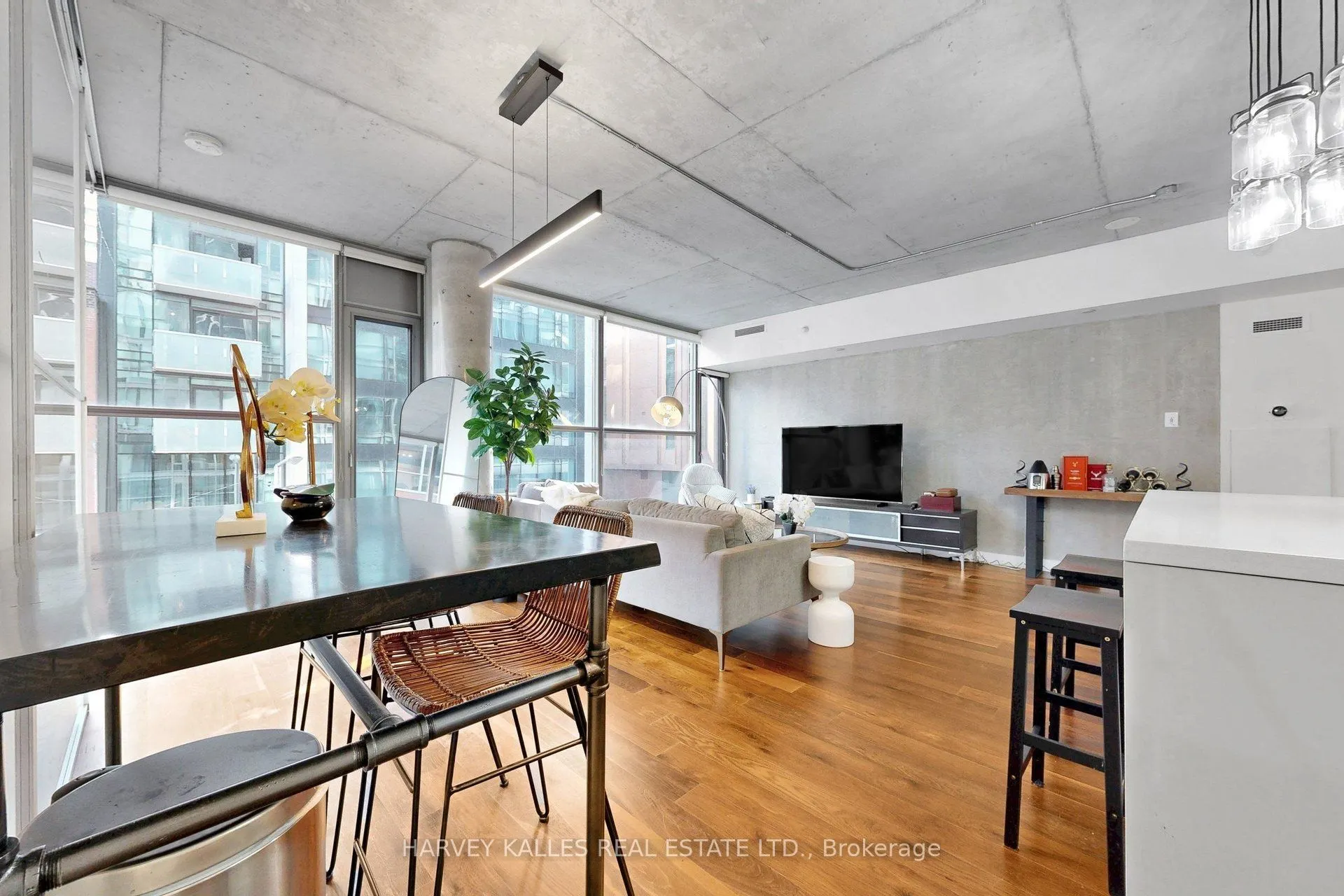 25 Oxley Street #410