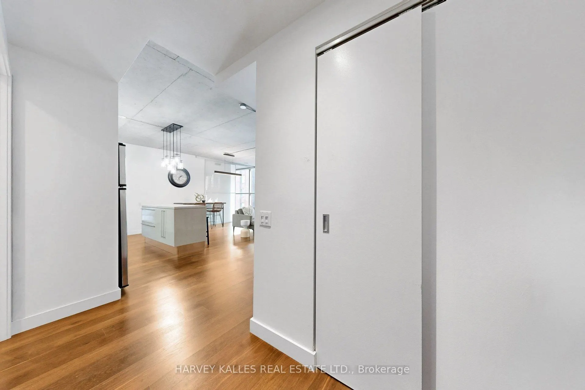 25 Oxley Street #410