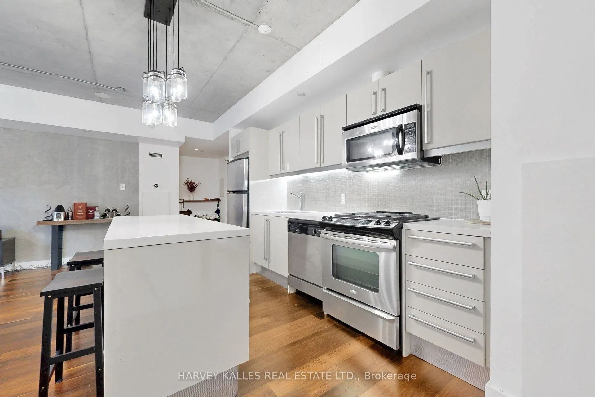 25 Oxley Street #410