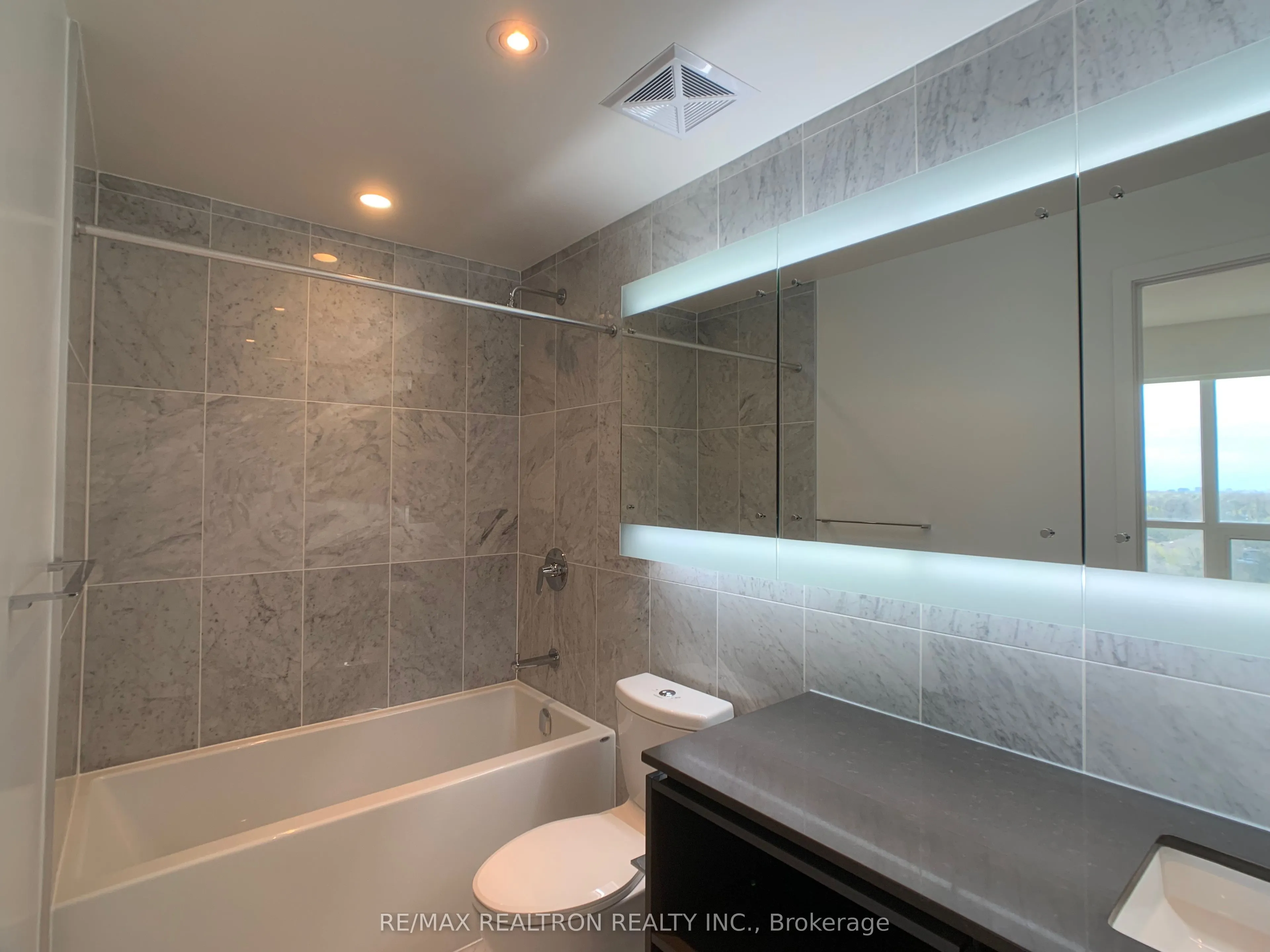 117 Mcmahon Drive #1102