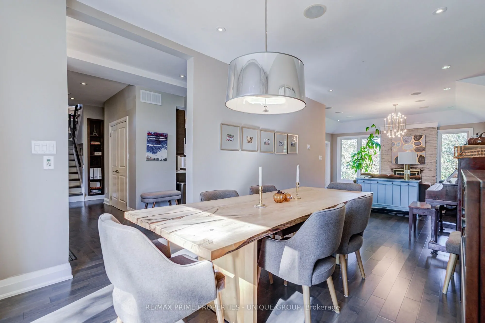 24 Cedarbank Crescent
