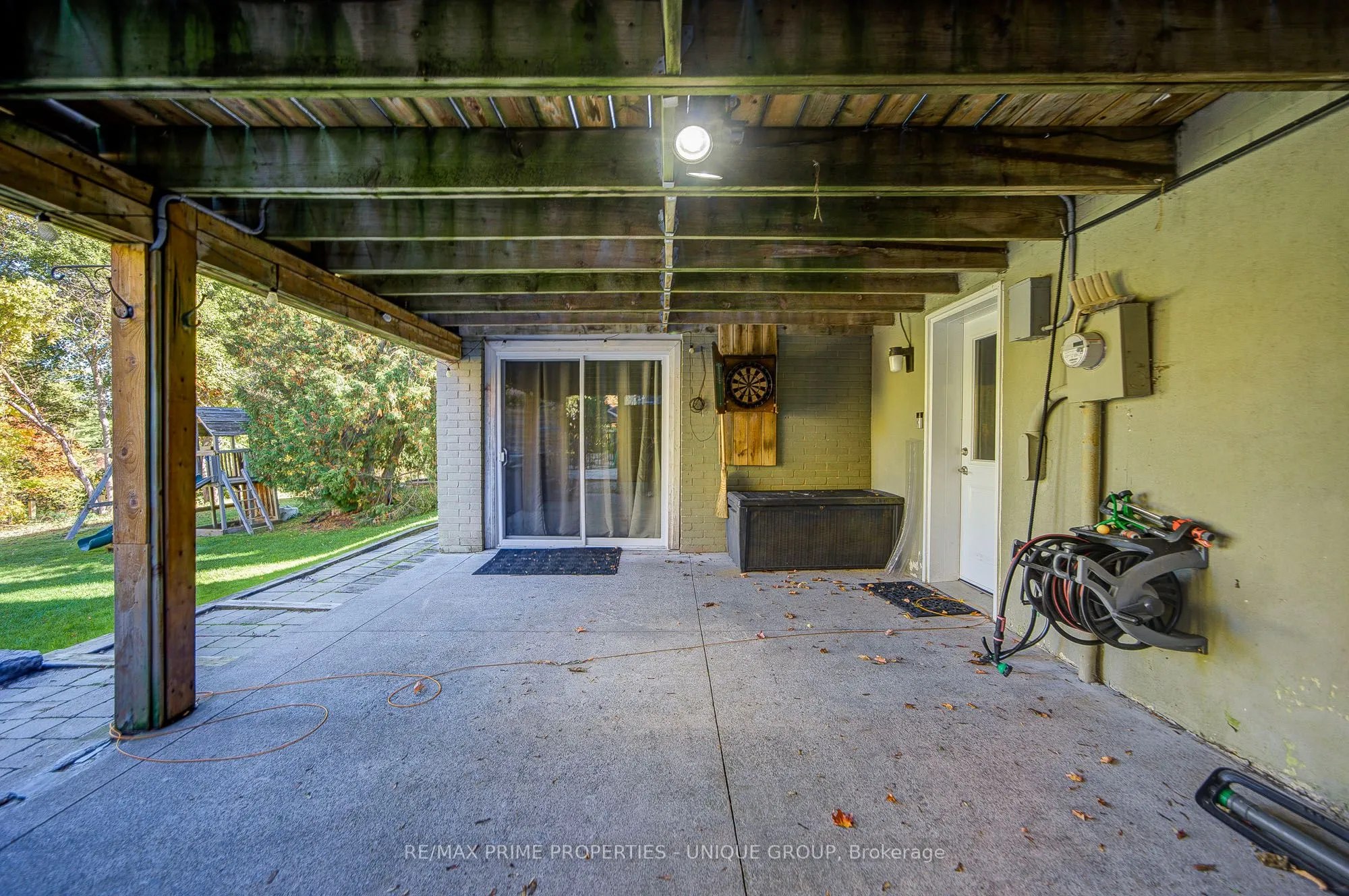 24 Cedarbank Crescent