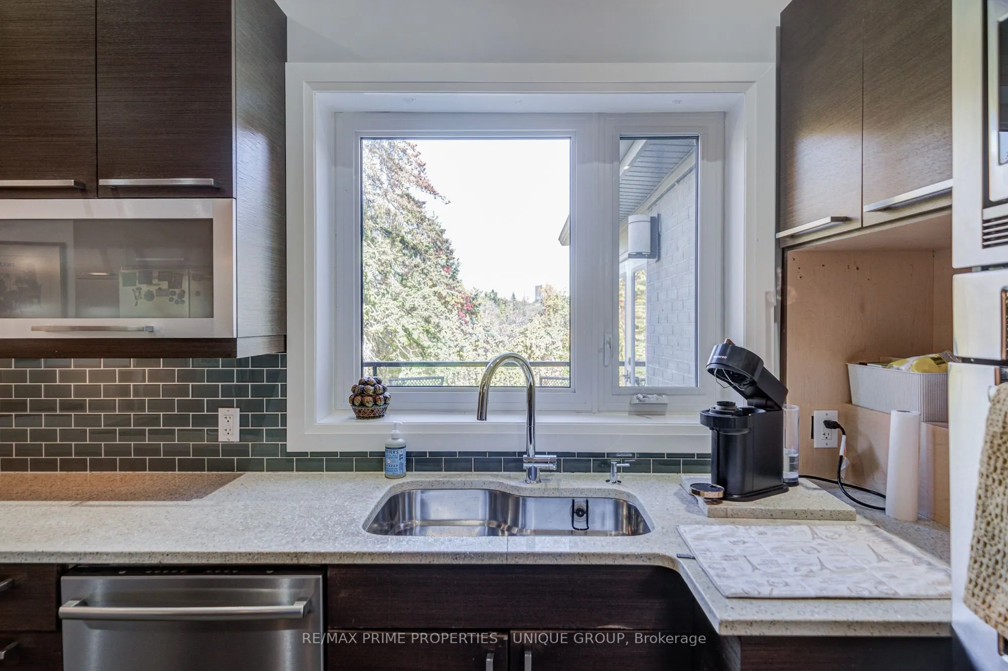24 Cedarbank Crescent