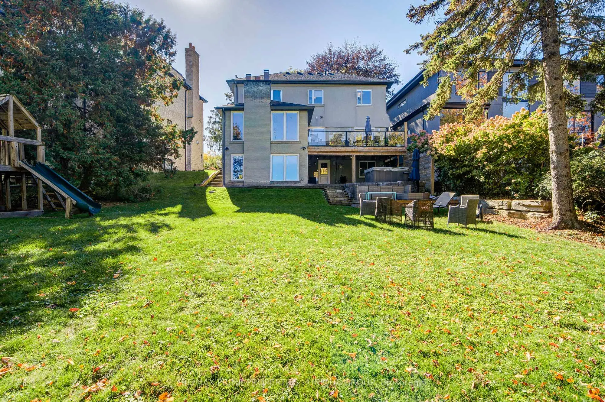 24 Cedarbank Crescent