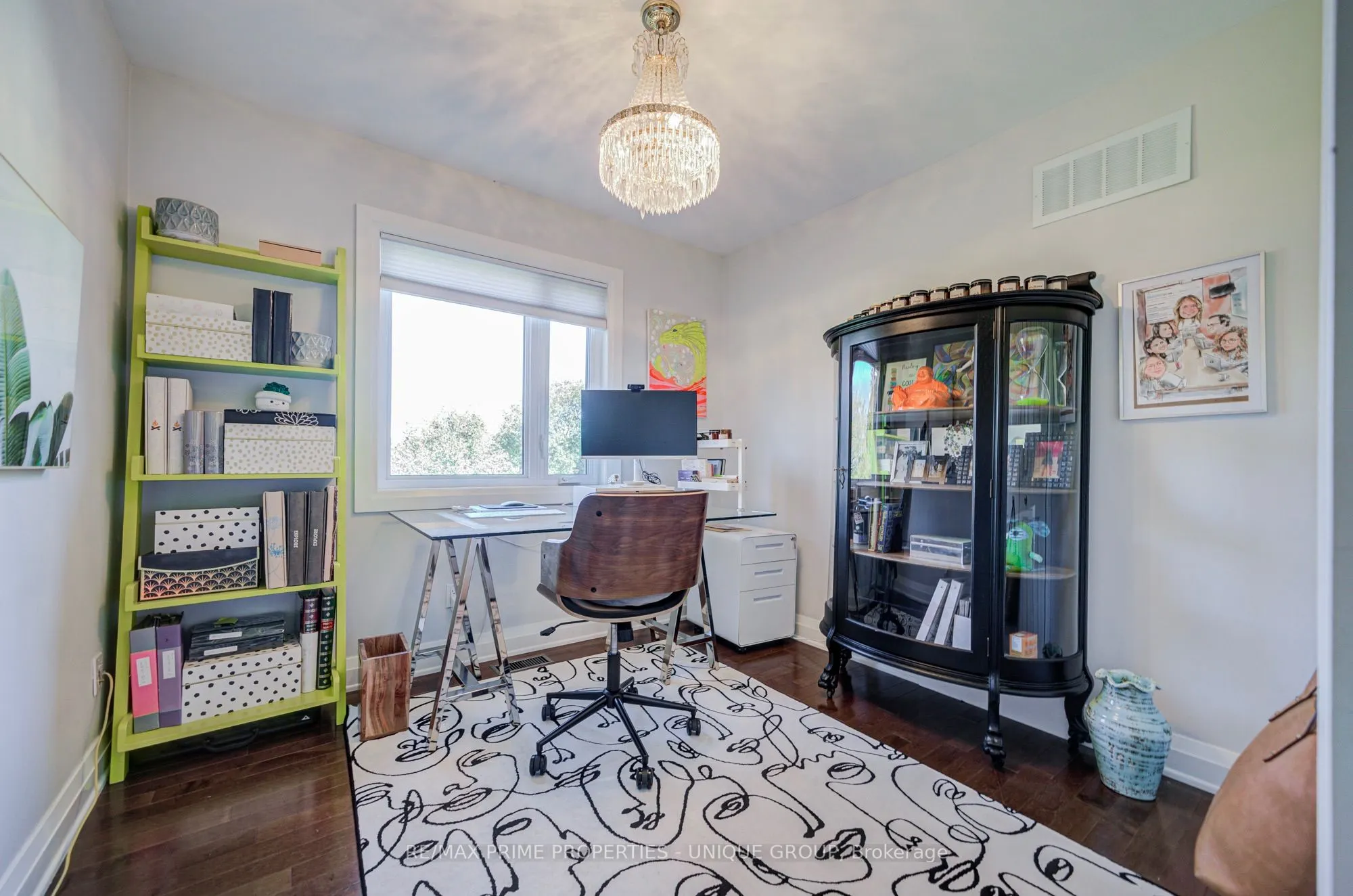 24 Cedarbank Crescent