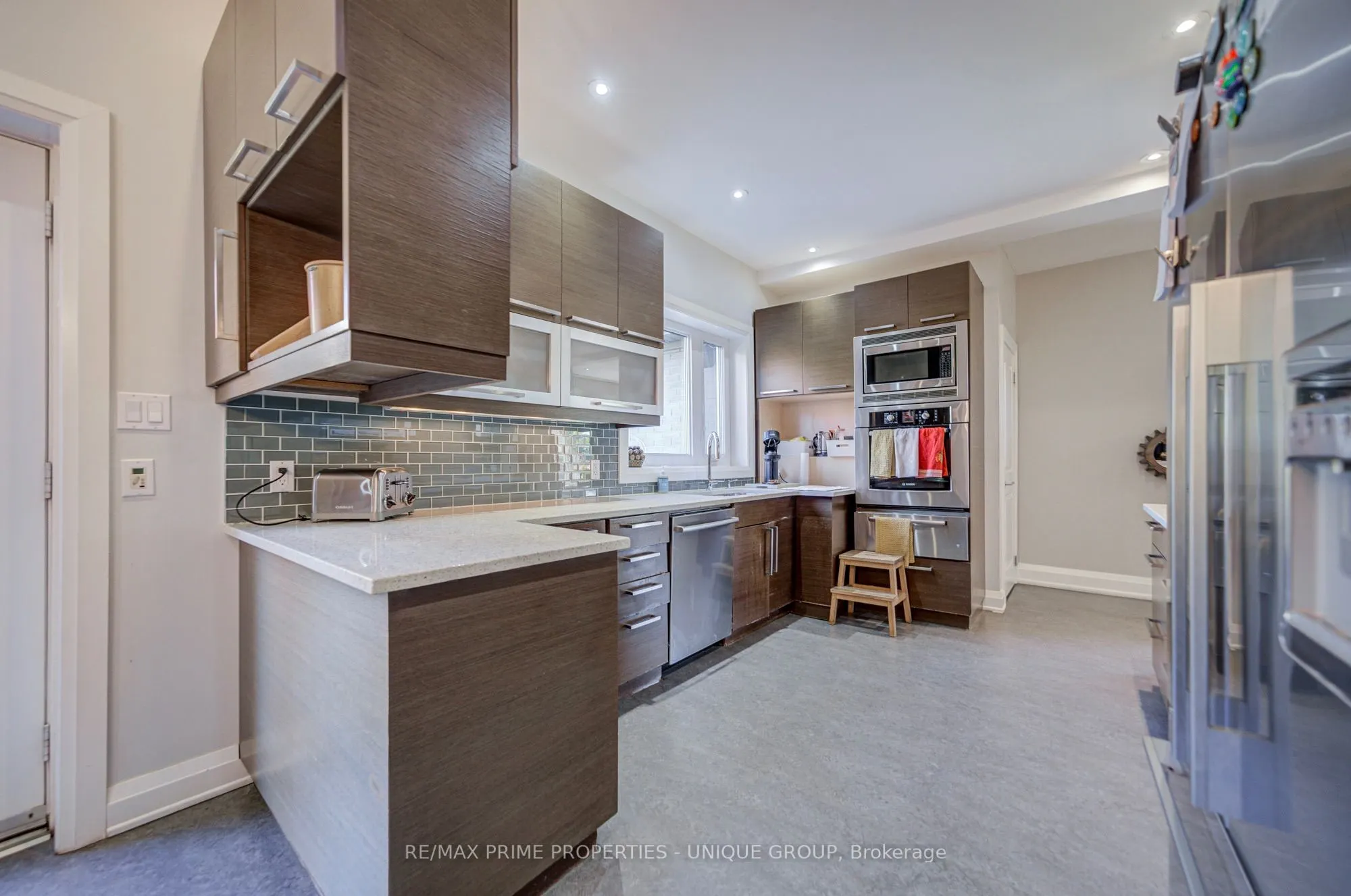 24 Cedarbank Crescent