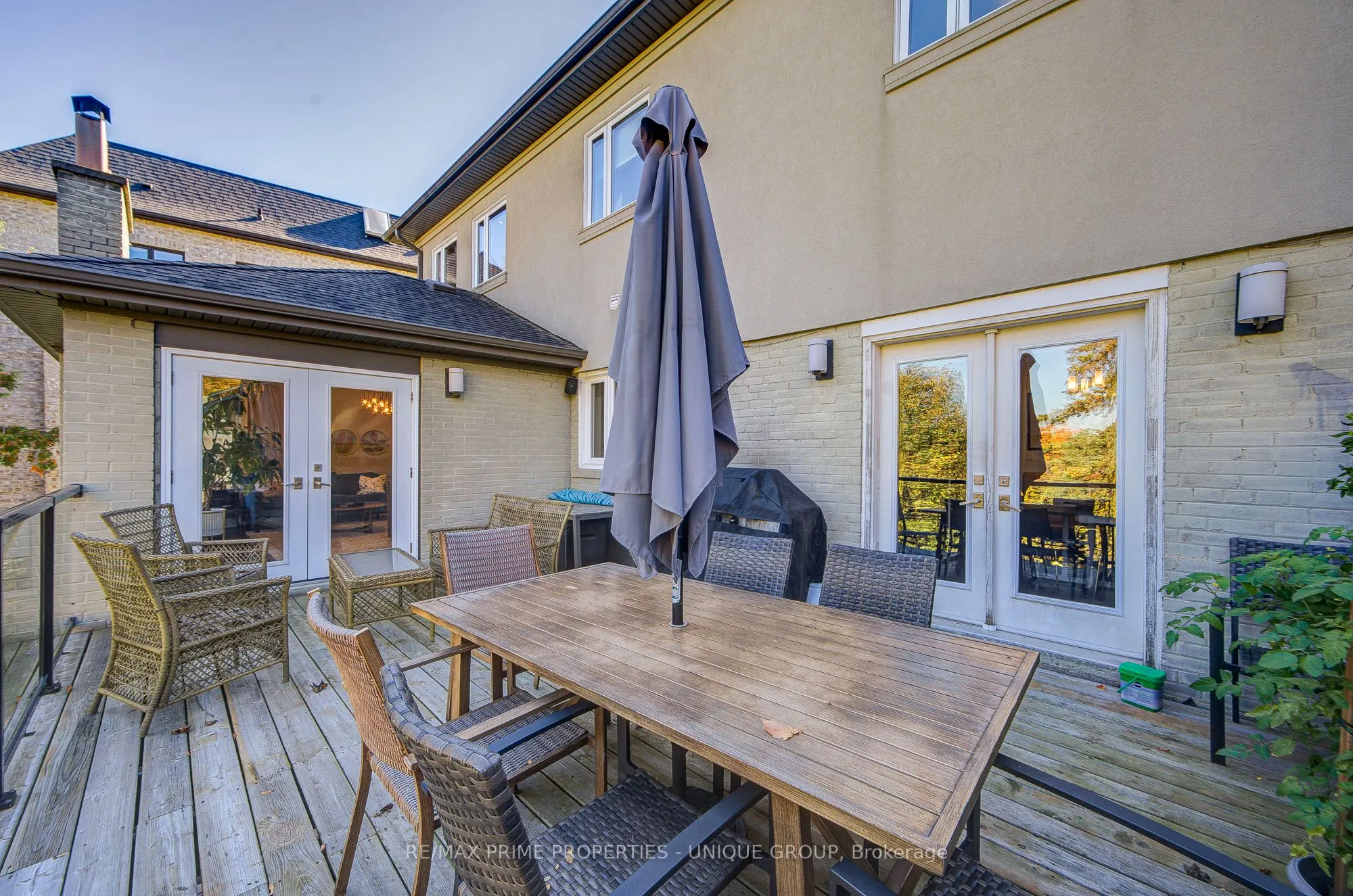 24 Cedarbank Crescent