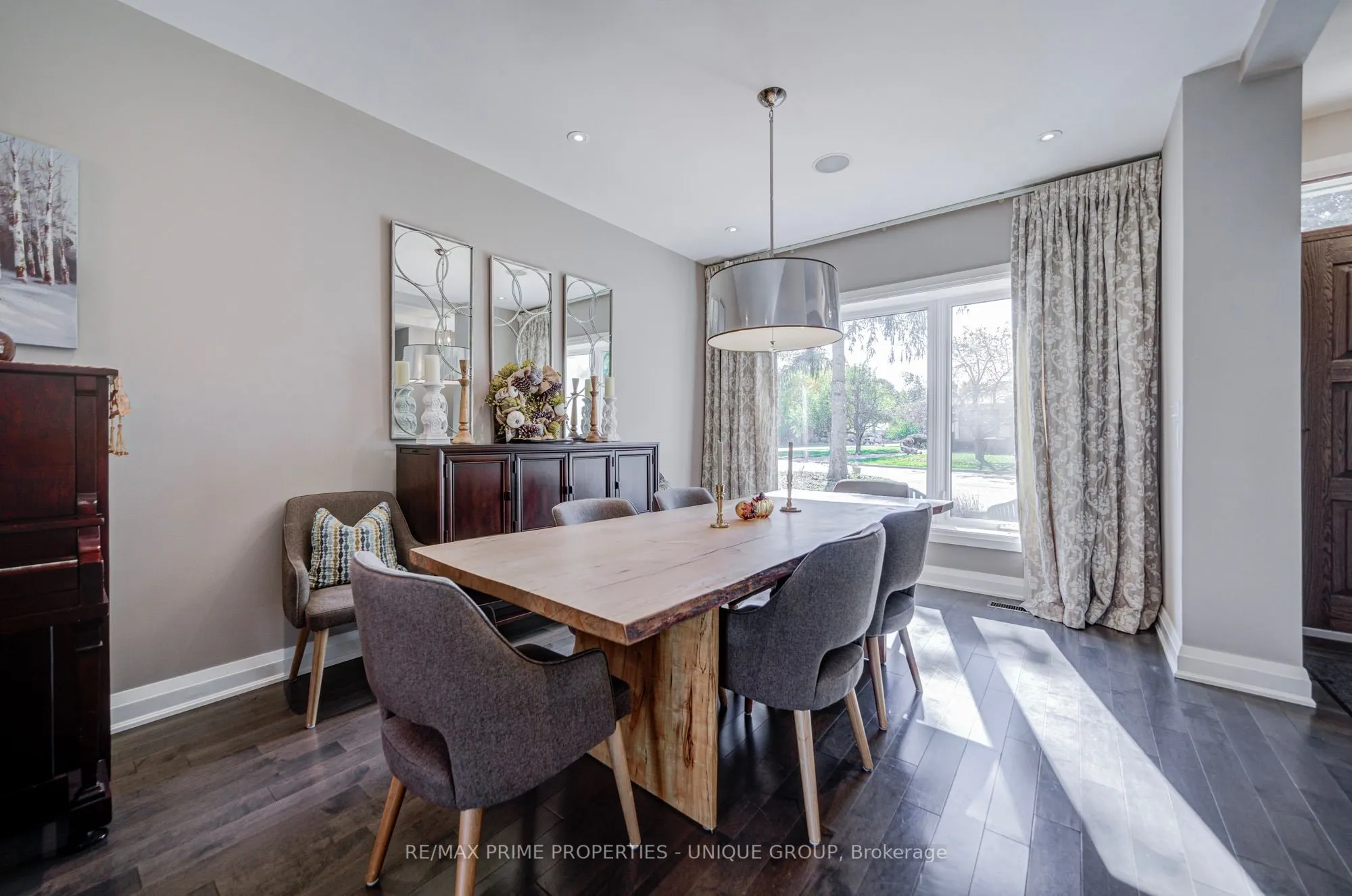 24 Cedarbank Crescent