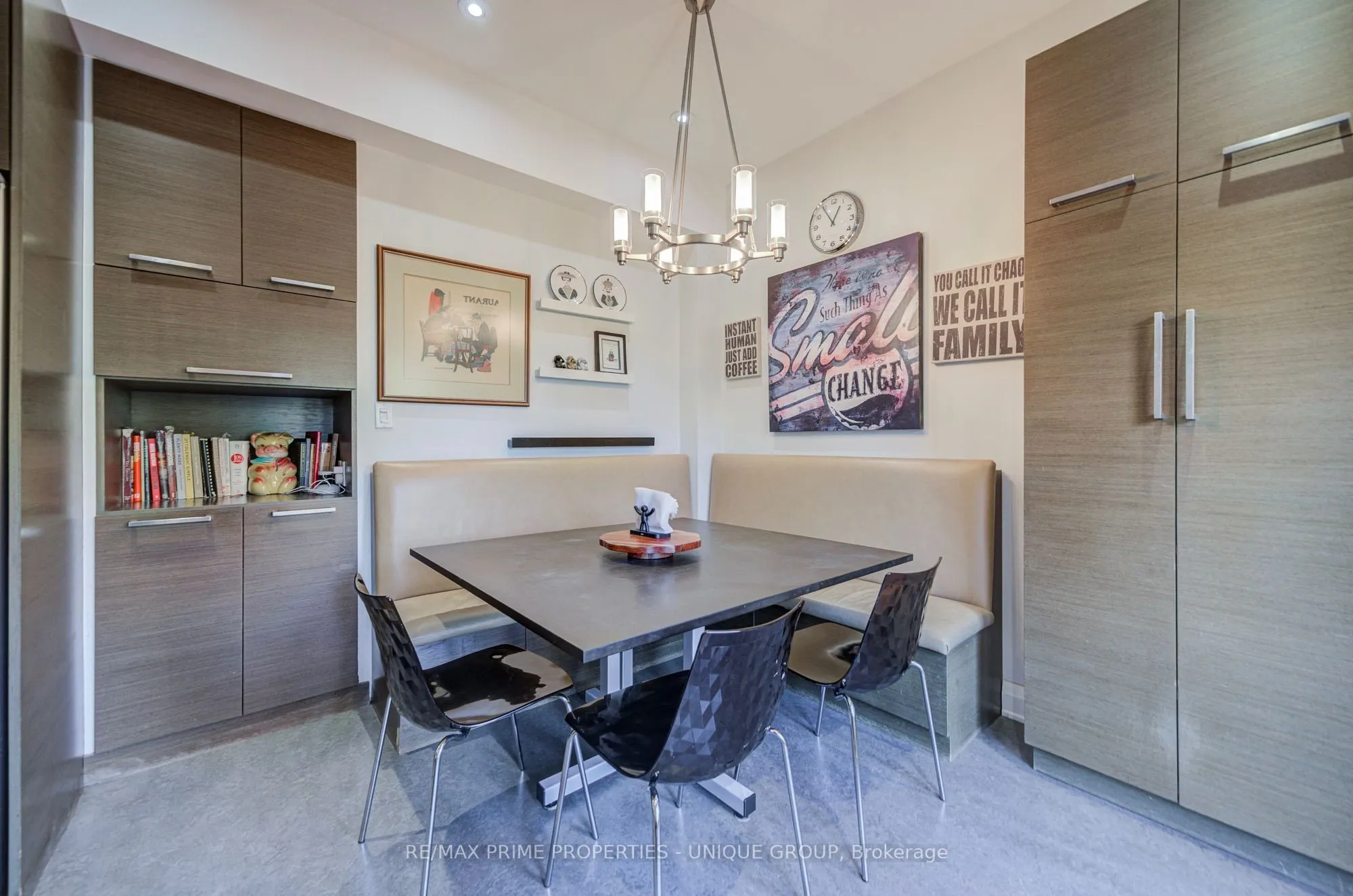 24 Cedarbank Crescent