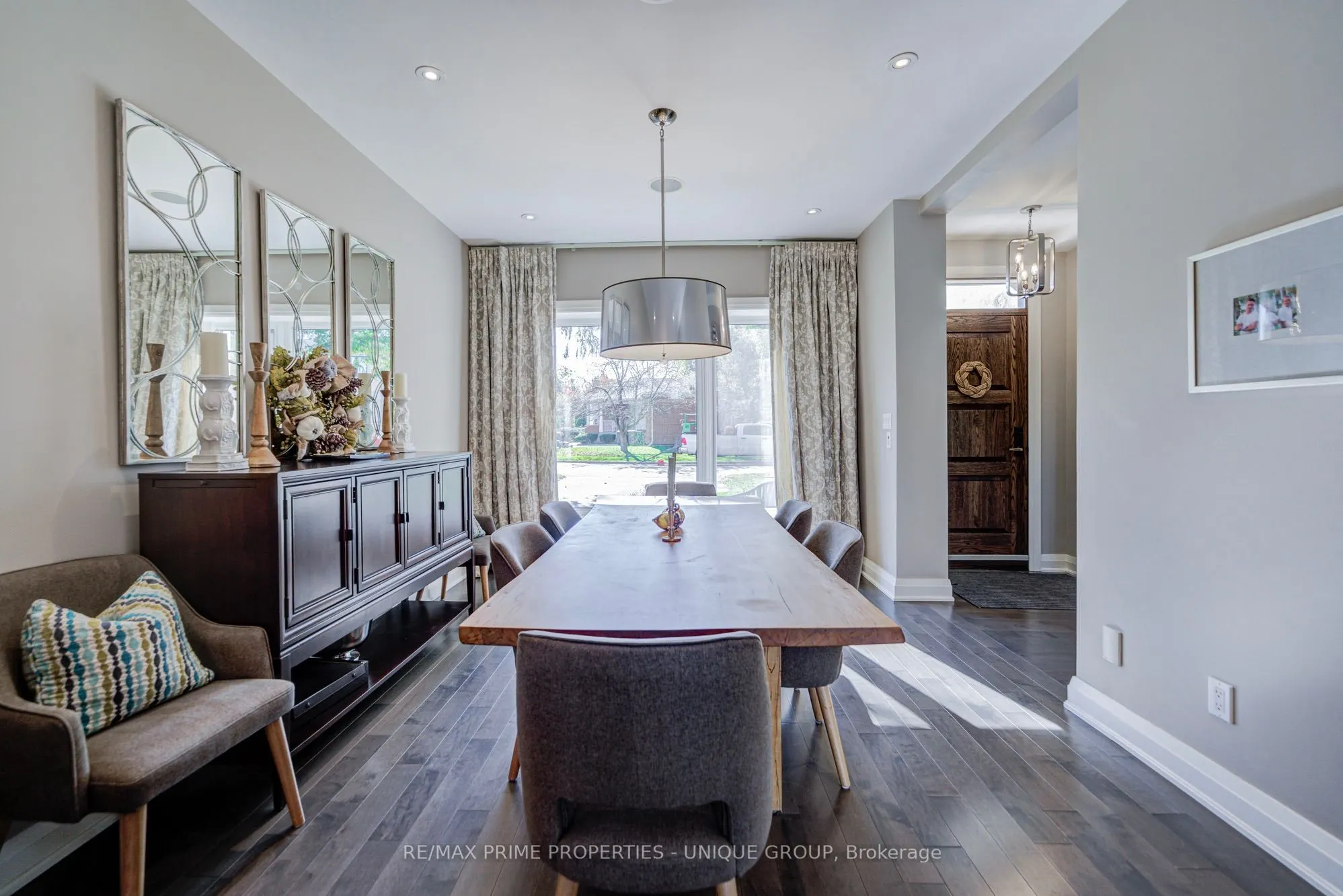24 Cedarbank Crescent
