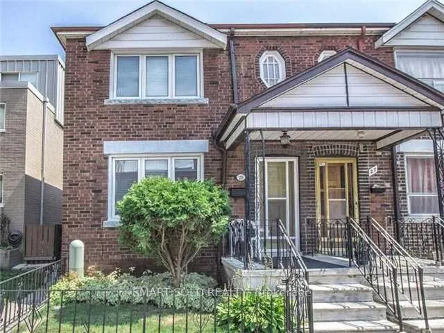 29 Ryerson Avenue