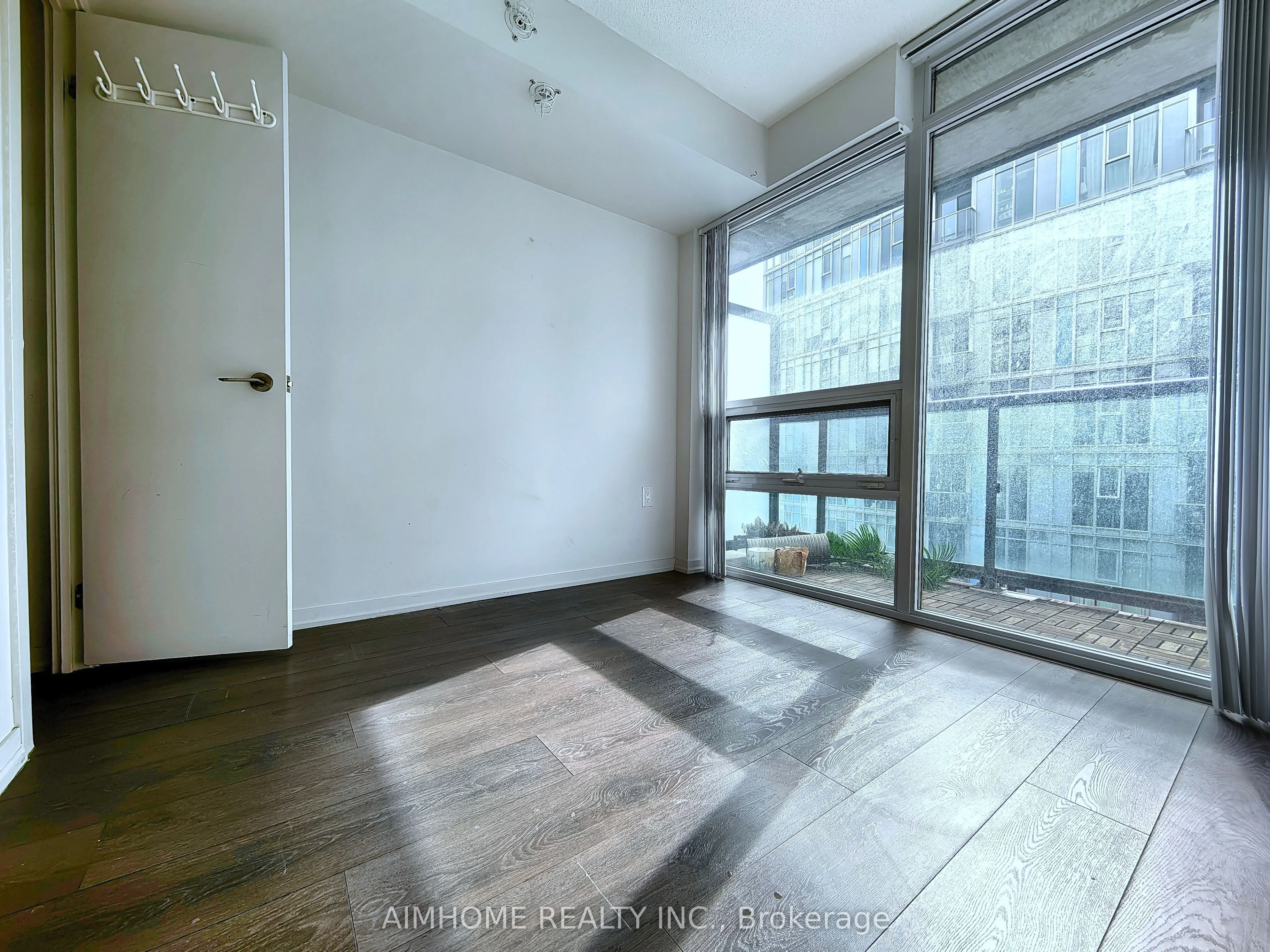 36 Lisgar Street #1916