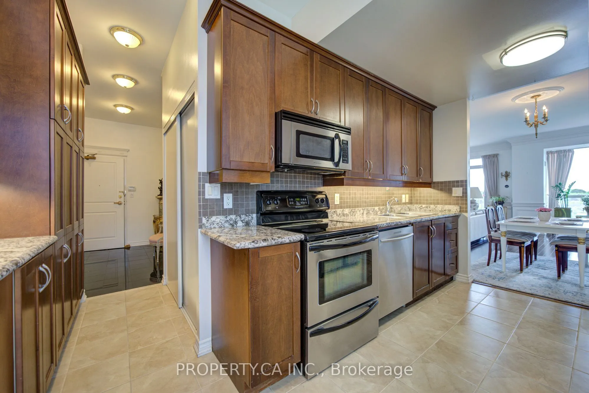 4200 Bathurst Street #609