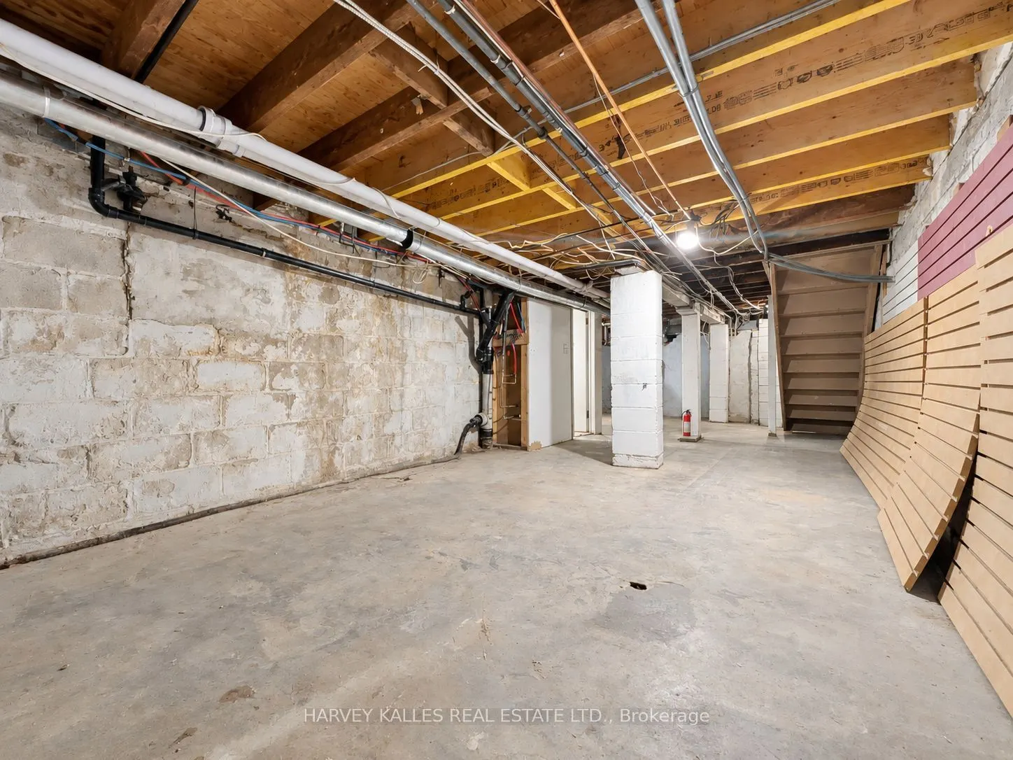206 Augusta Avenue #main