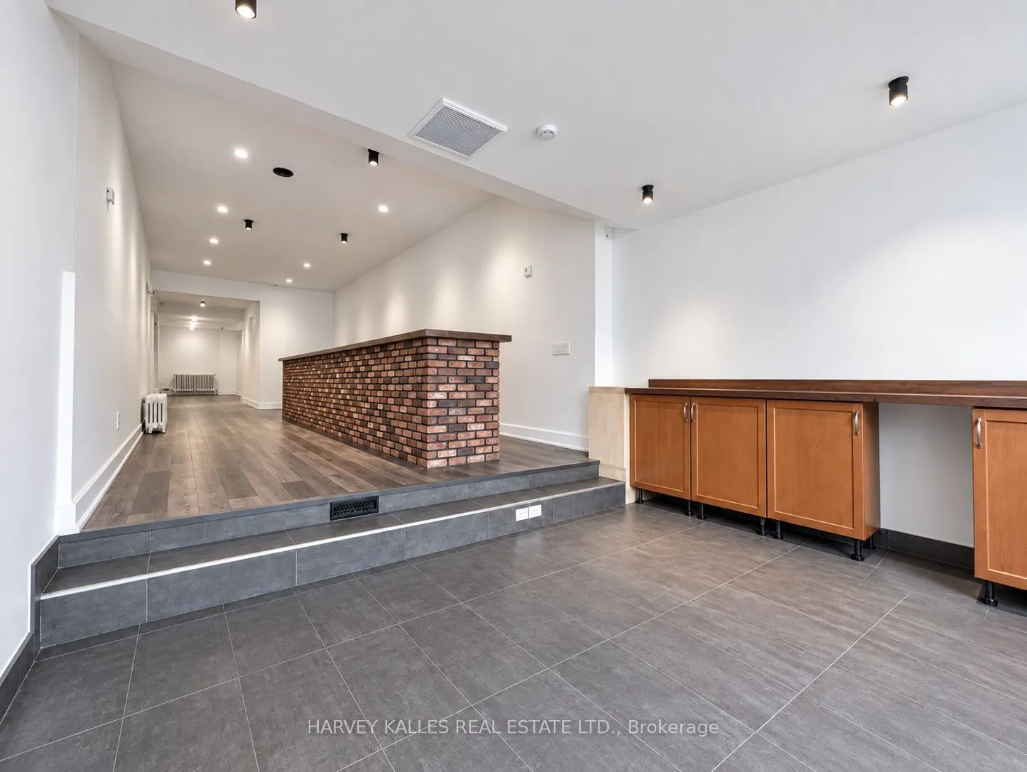 206 Augusta Avenue #main