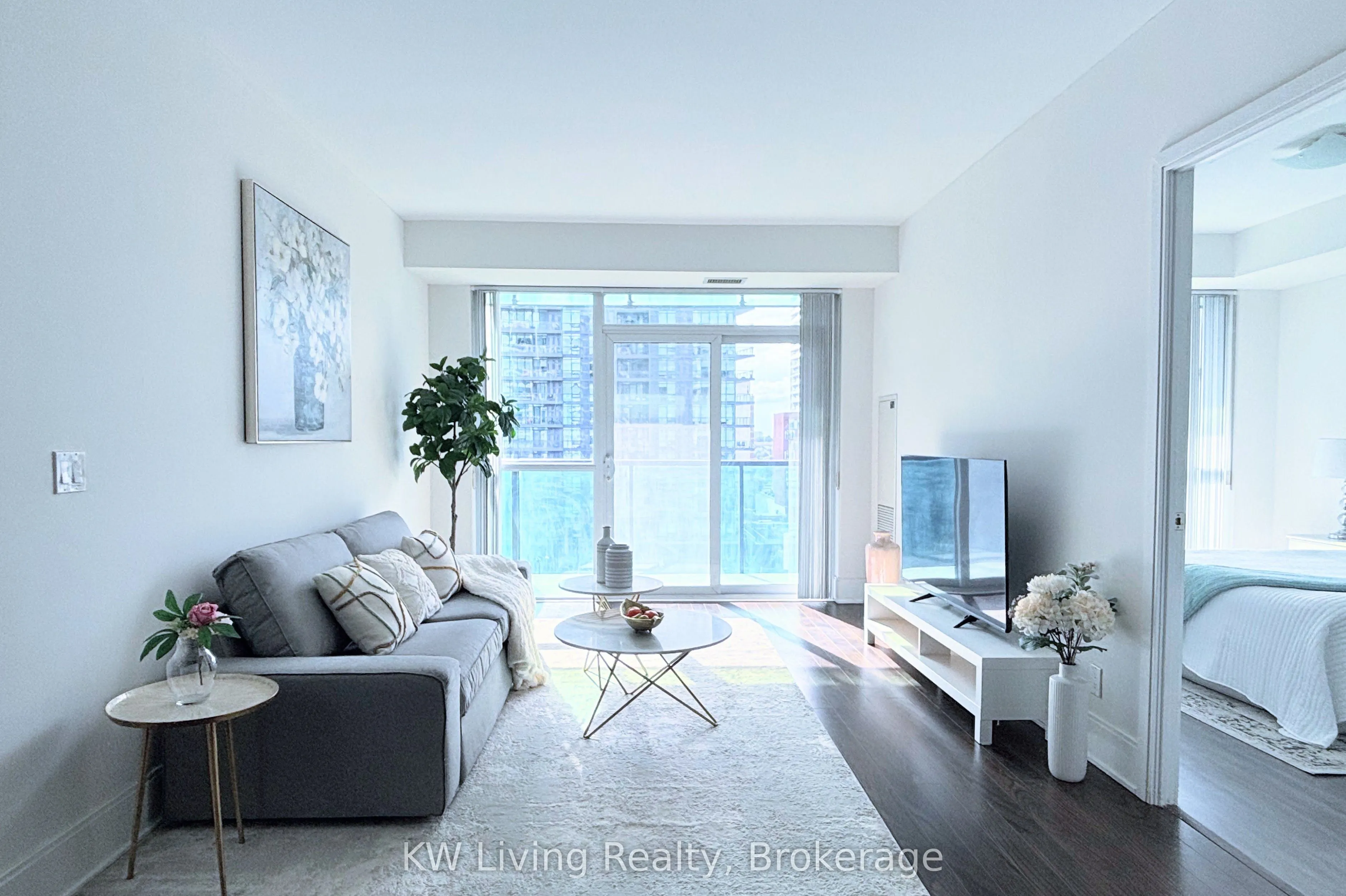 70 Roehampton Avenue #1116