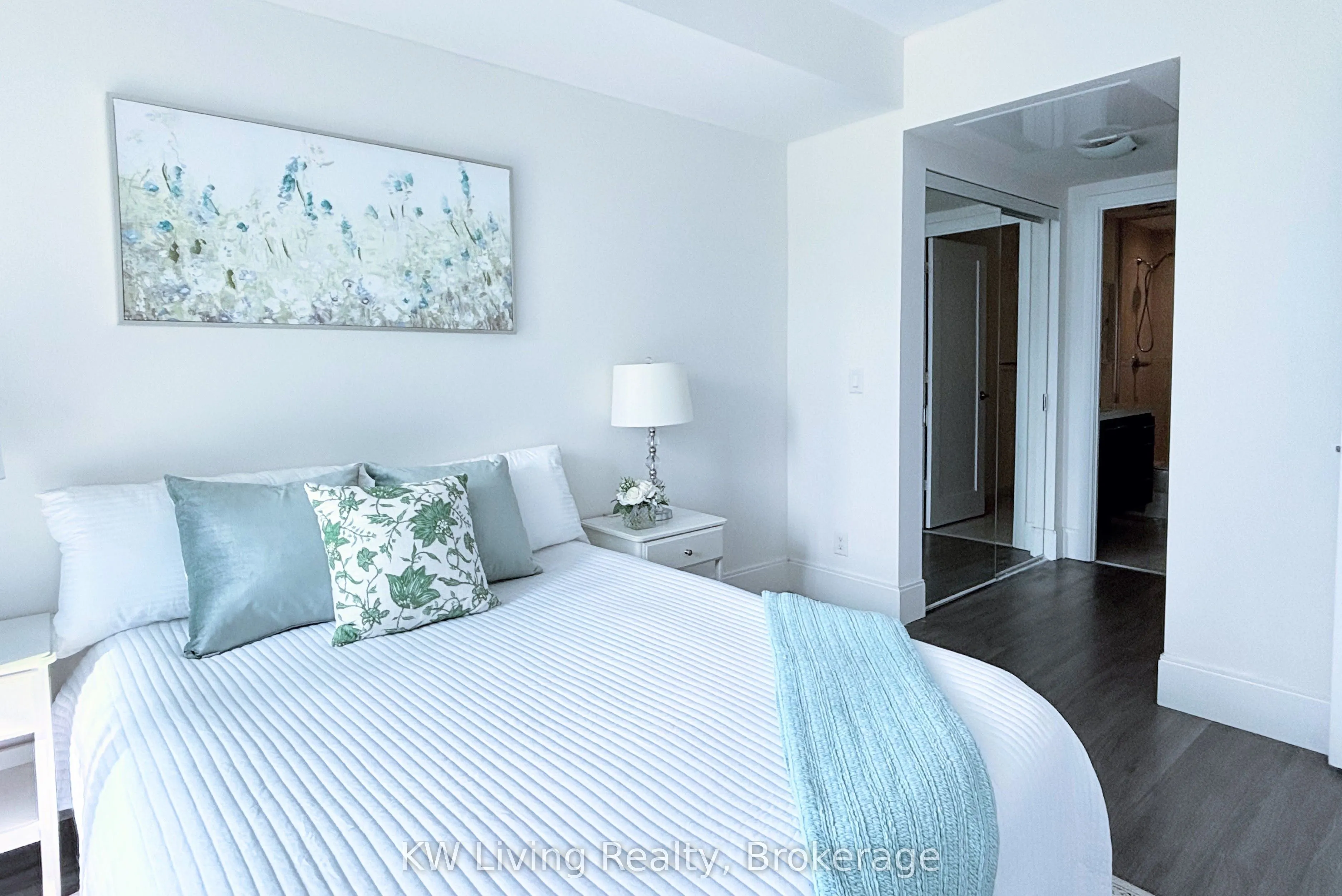 70 Roehampton Avenue #1116