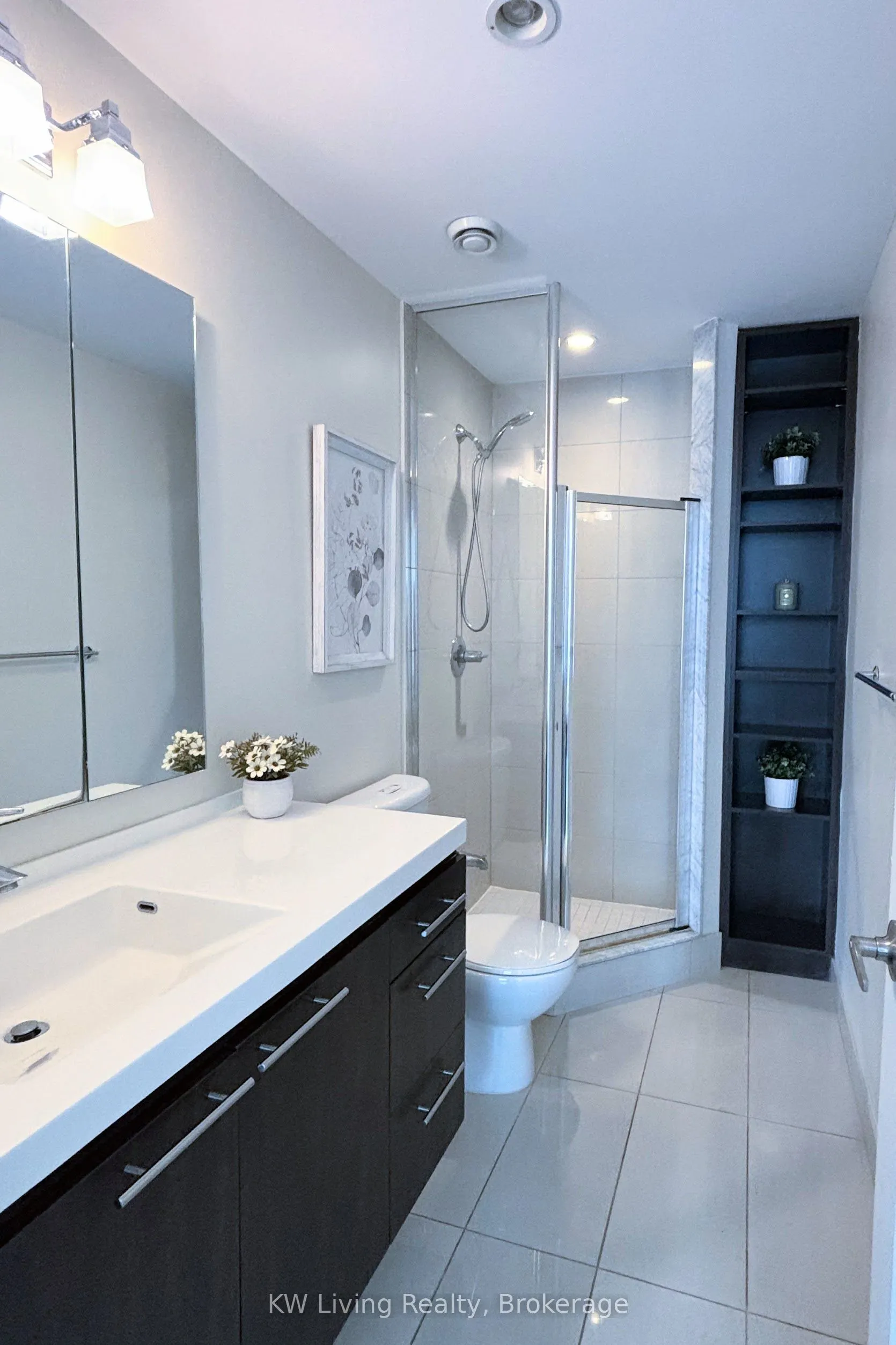 70 Roehampton Avenue #1116