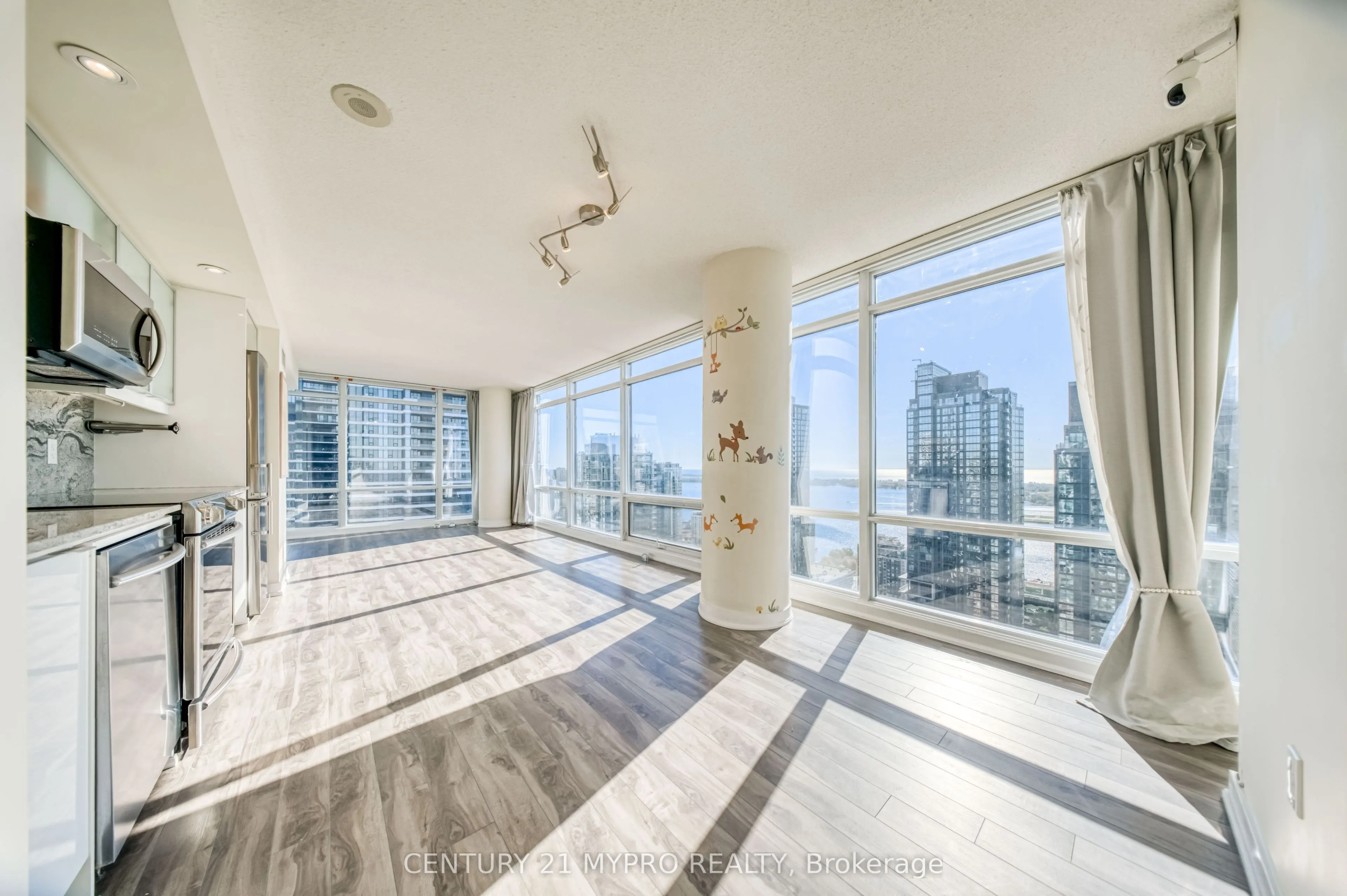 25 Telegram Mews #4306