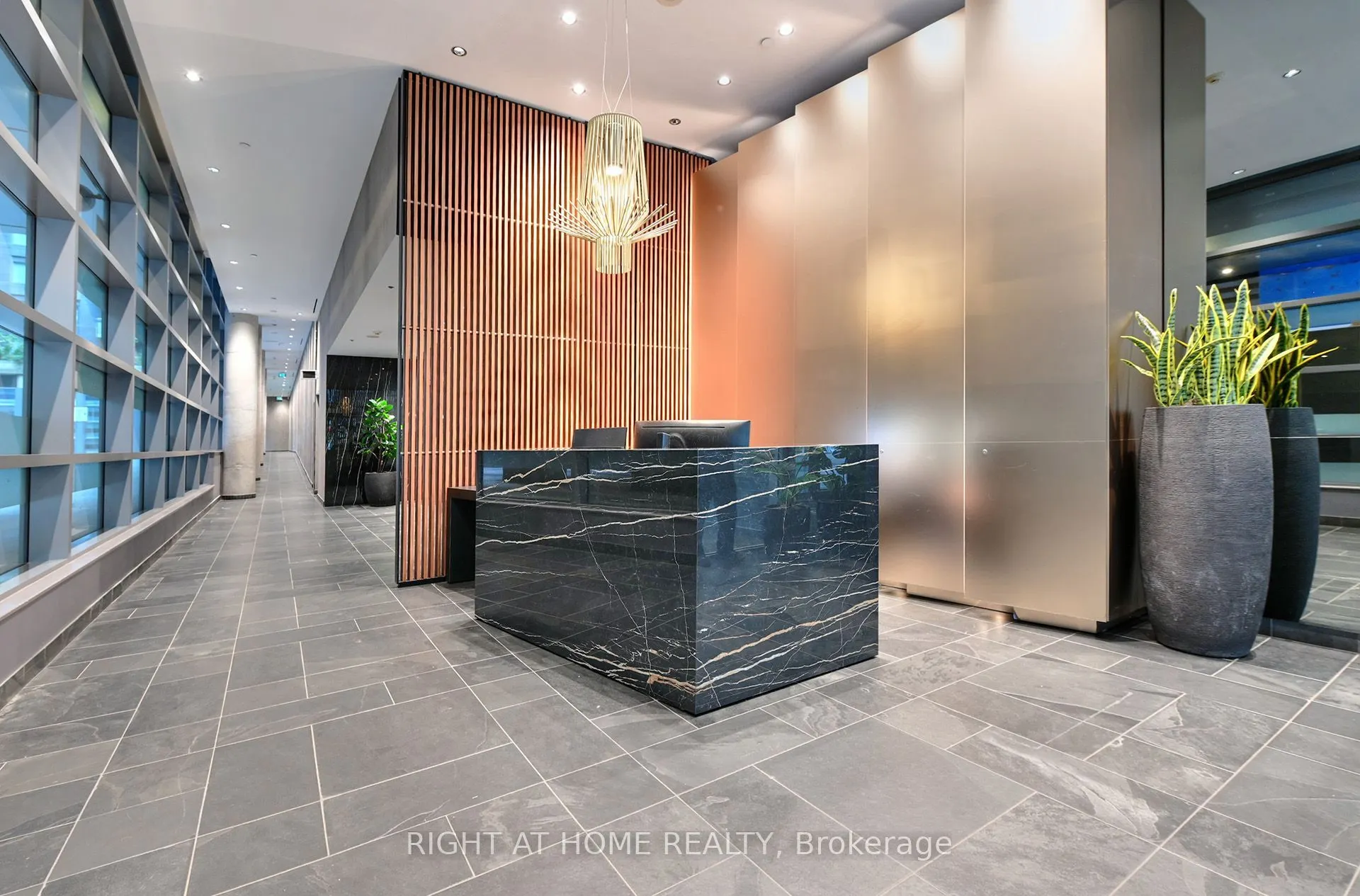 95 Bathurst Street #422
