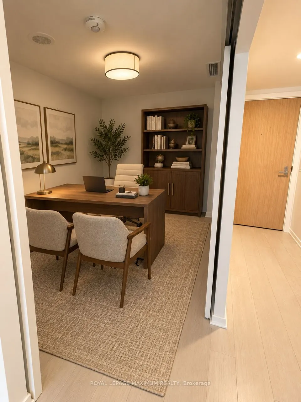 8 Hillsdale Avenue E #821
