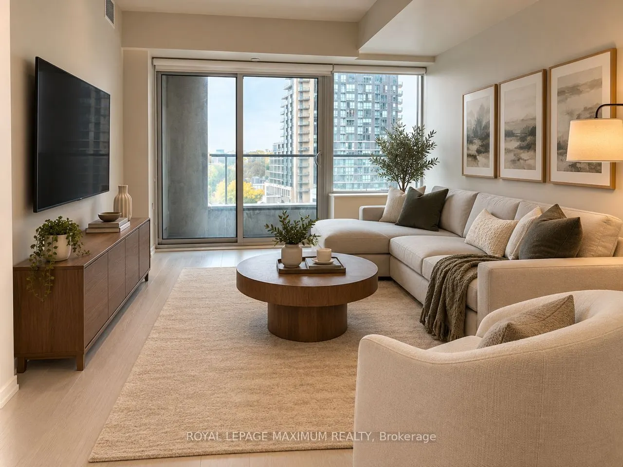 8 Hillsdale Avenue E #821