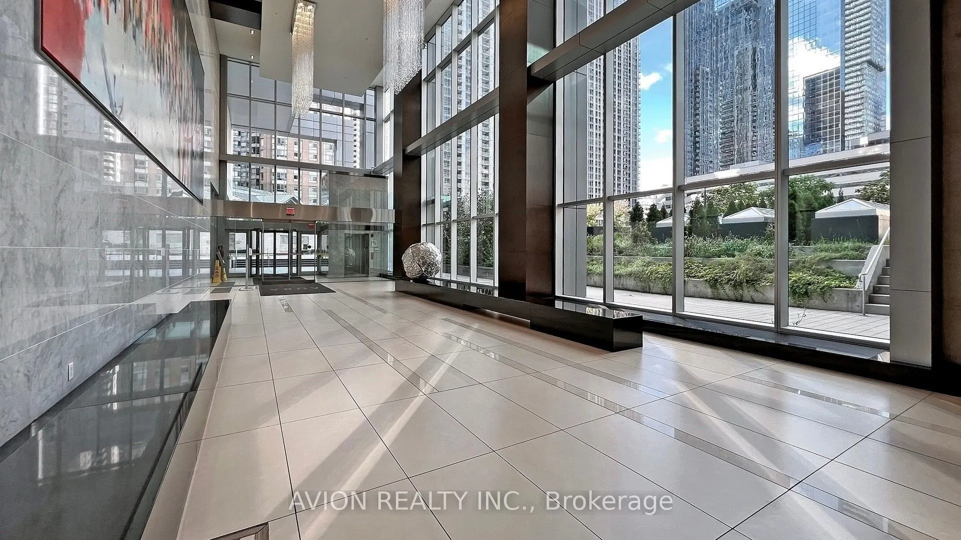 386 Yonge Street #5716