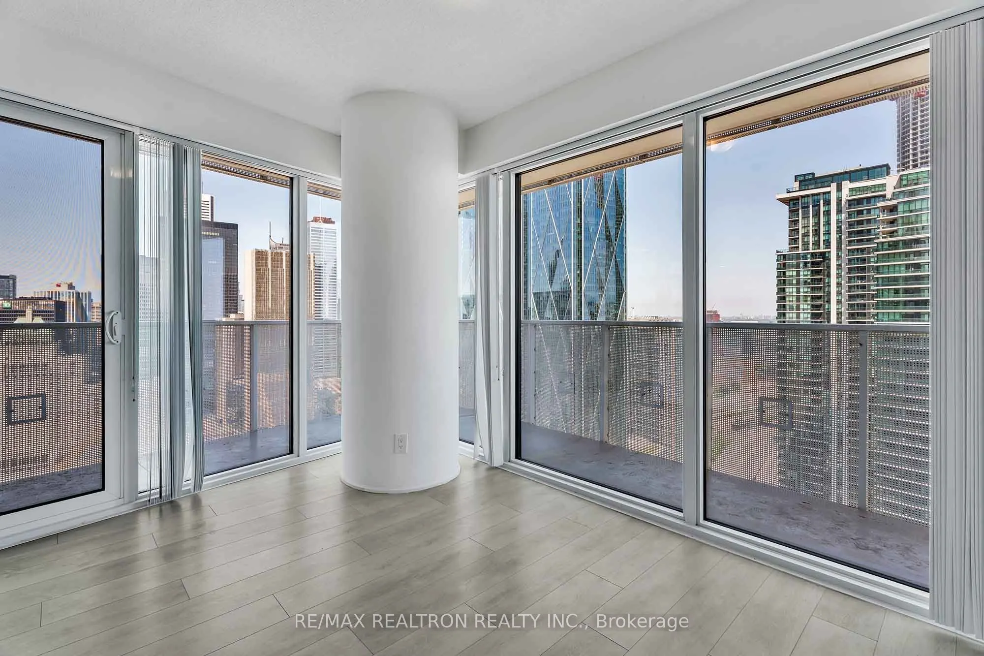 88 Harbour Street #4004