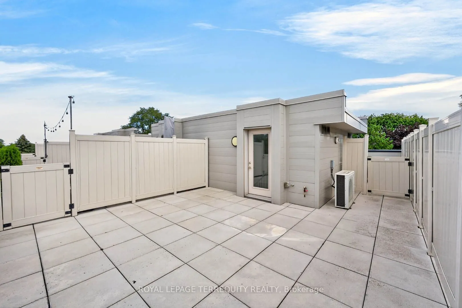 780 Sheppard Avenue E #16