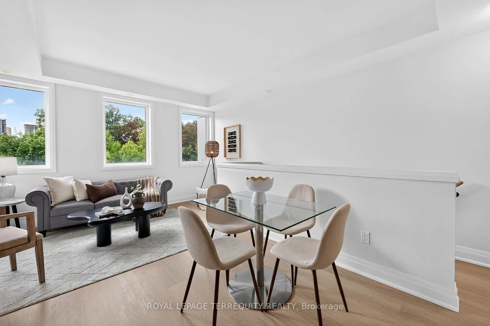 780 Sheppard Avenue E #16