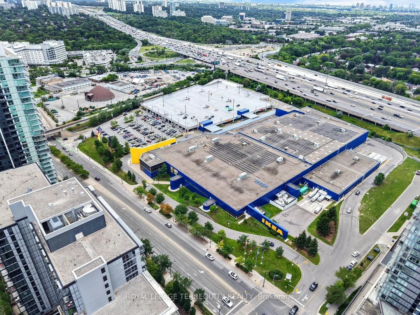 780 Sheppard Avenue E #16