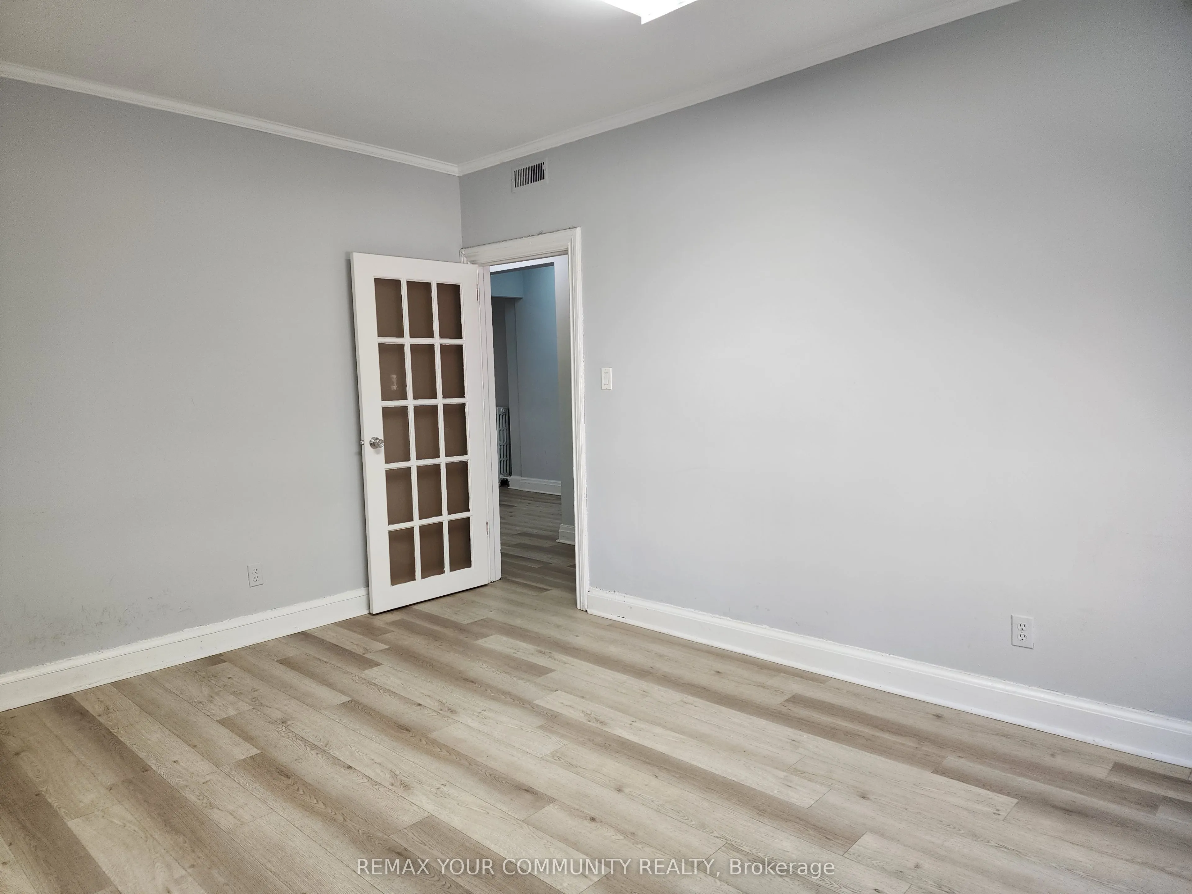1018 Eglinton Avenue #Upper