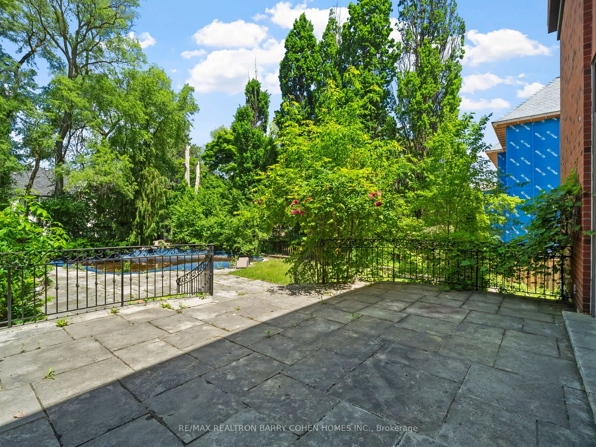 40 Old Colony Road