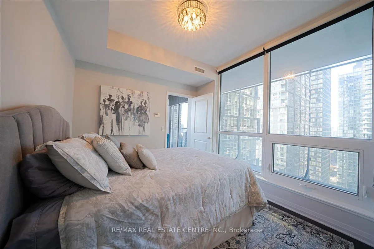 8 Mercer Street #2808