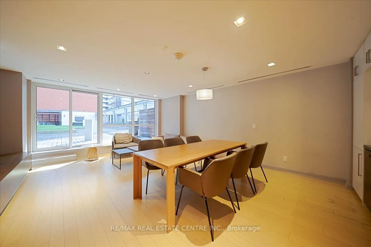 8 Mercer Street #2808