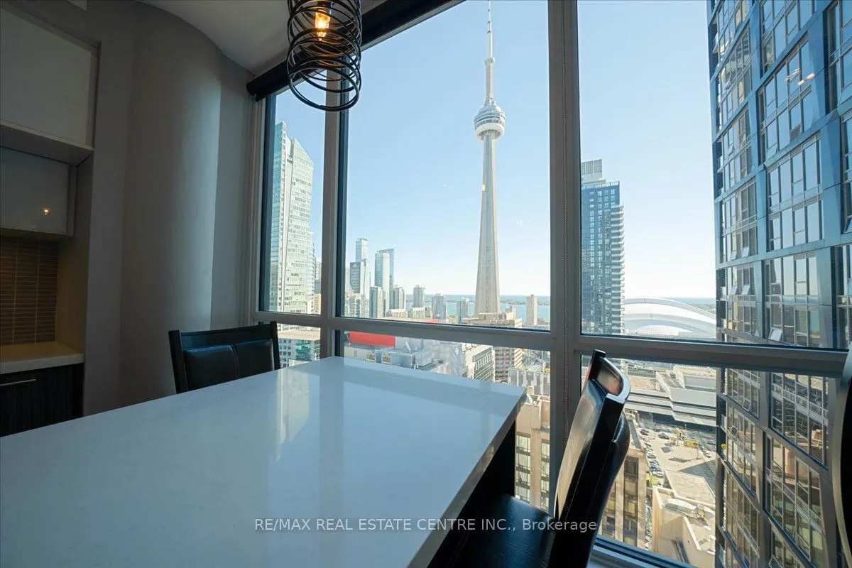 8 Mercer Street #2808