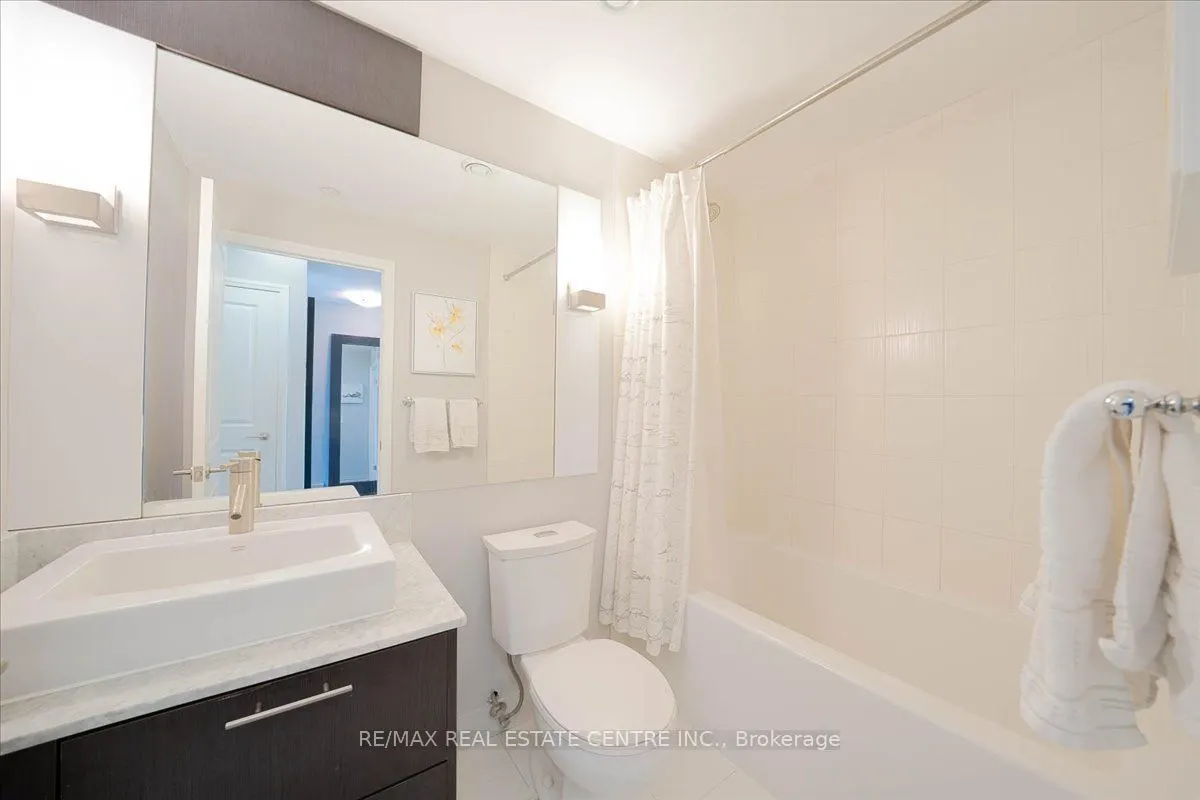 8 Mercer Street #2808