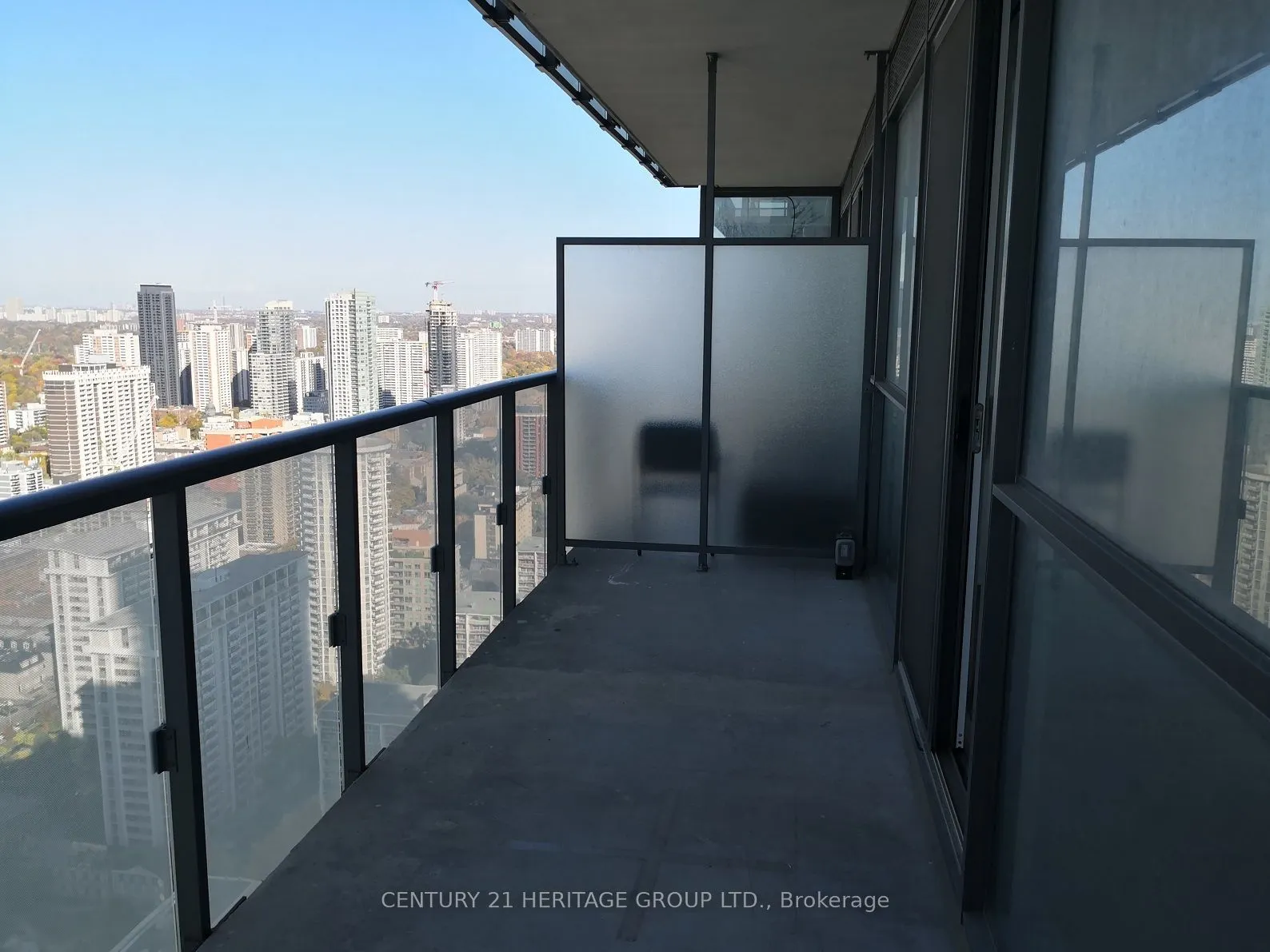 15 Grenville Street #3907